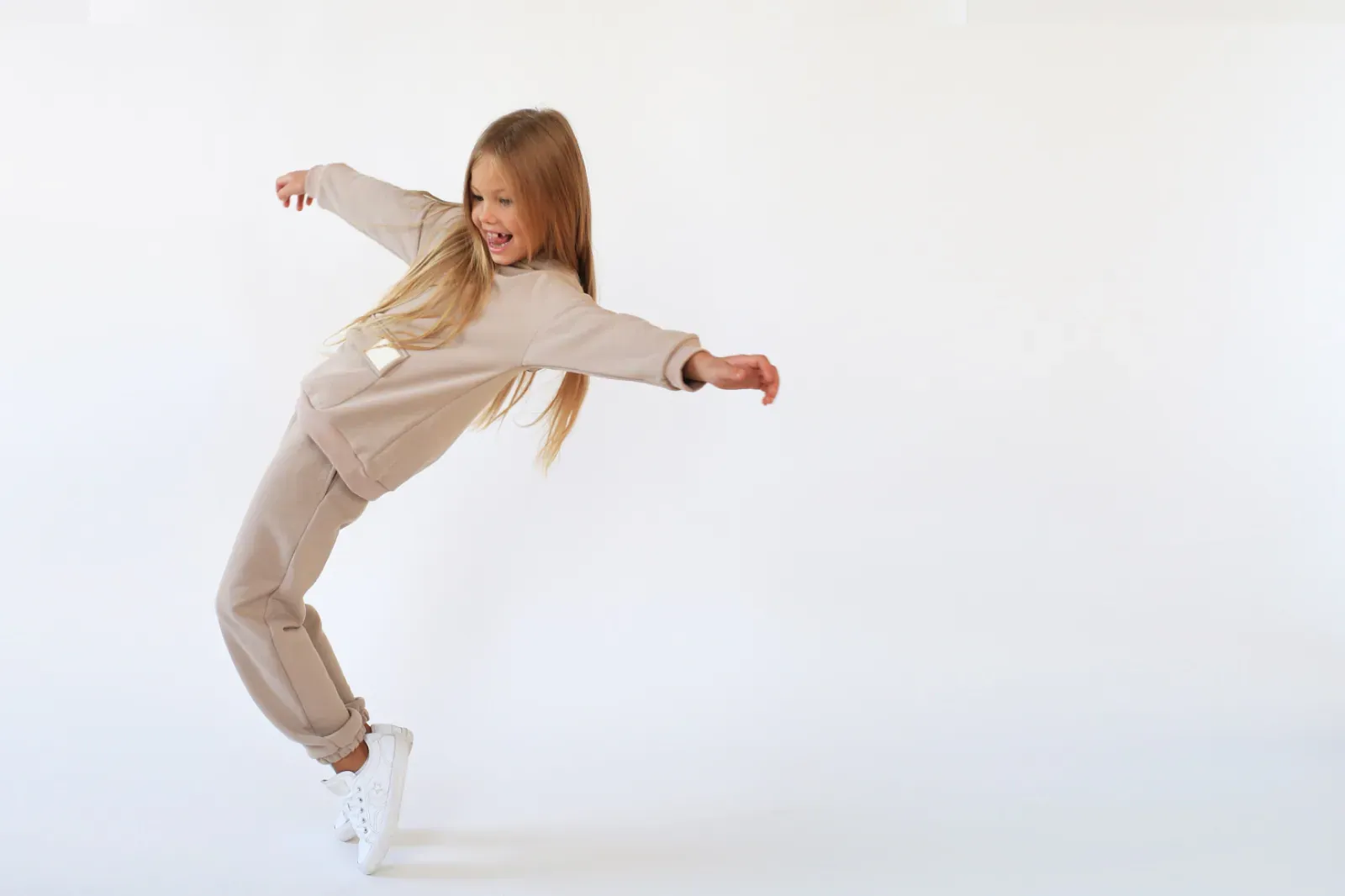 Mädchen tanzt Hip Hop in der Tanzschule Falkensee